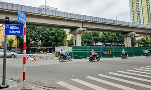 Hà Nội yêu cầu tháo dỡ nhiều rào chắn thi công để tránh ùn tắc