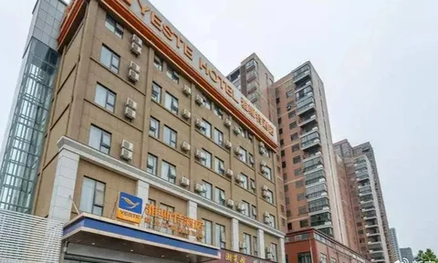 Khách tử vong ở khách sạn, lễ tân nhận thuốc cấp cứu nhưng không giao