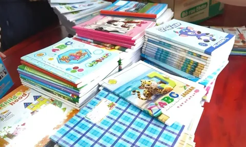 Gom góp yêu thương tặng bạn sau bão lũ