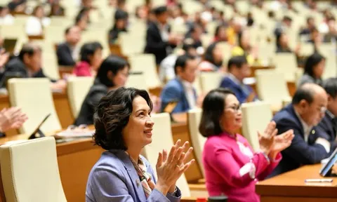 Người từ 75 tuổi đang hưởng trợ cấp hưu trí sẽ được hưởng 100% chi phí khám, chữa bệnh