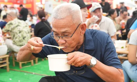 Có khách đi 120km đến TP.HCM chỉ để tham gia Ngày của Phở