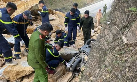 Sạt lở Quốc lộ 6 qua Phú Thọ: 3 người bị vùi lấp, đã tìm thấy 2 thi thể