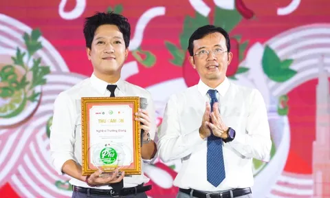 Khép lại Ngày của Phở 2025, nghệ sĩ Trường Giang ủng hộ 200 triệu đồng cho Phở yêu thương