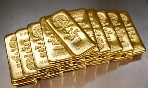 Giá vàng thế giới đạt kỷ lục 4.383 USD/ounce