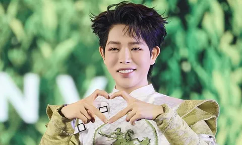 Ca sĩ Đức Phúc tìm bác tài bị hủy chuyến liên tục vì 'chạy xe Wave cũ' để tặng xe mới