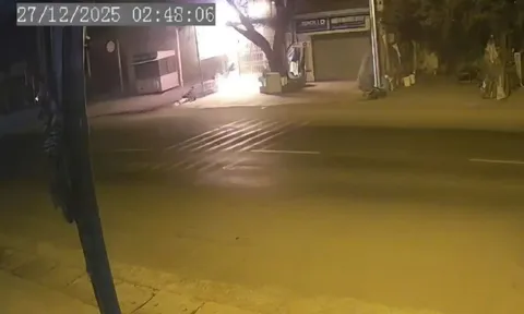 Camera ghi lại khoảnh khắc vụ hỏa hoạn khiến 4 người thiệt mạng ở Đắk Lắk