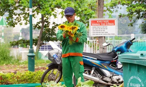 TP.HCM rực rỡ đầu năm: Từ vườn hoa chân cầu Ba Son đến bờ sông Thủ Thiêm
