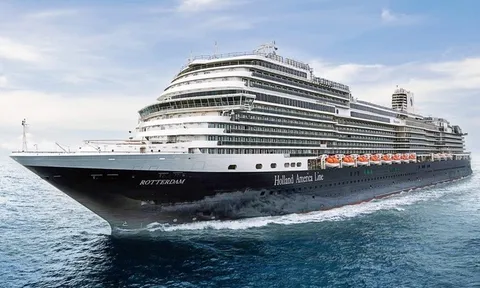 Ổ dịch xuất hiện trên tàu du lịch, 90 khách bị tiêu chảy nôn mửa