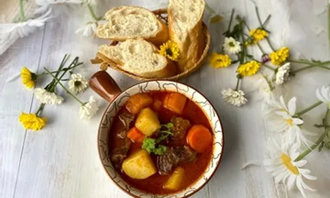 Cách nấu thịt bò sốt vang ngon đúng điệu, đơn giản tại nhà