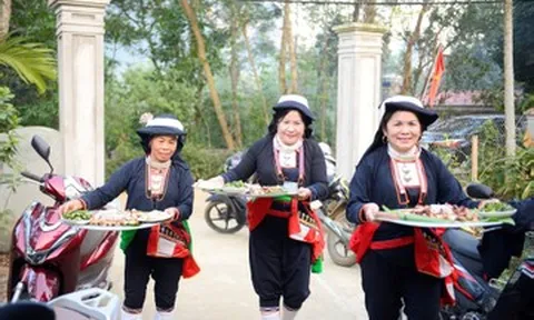 Độc đáo mâm cỗ 'Tết năm cùng' của người Dao ở Thanh Hóa