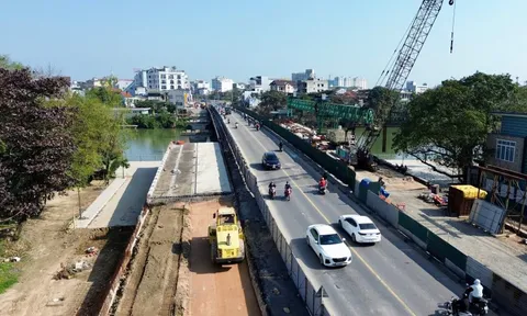 Một nhà thầu bị phạt 1,5 tỉ đồng khi thi công cầu ở Huế