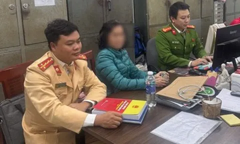 Triệu tập làm việc người phụ nữ cầm loa hô hào đua xe tại hầm Kim Liên