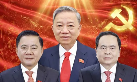 19 đồng chí Ủy viên Bộ Chính trị khoá XIV