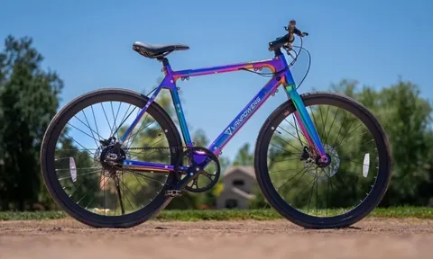 Xe đạp điện giá ngang Honda Wave, bị 'hành xác' vẫn chịu tốt khiến tay đua cũng phải bất ngờ