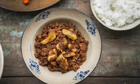 Cách làm thịt chưng mắm tép ngon giúp cả nhà đánh bay nồi cơm