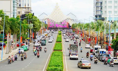 Đề xuất bỏ dải phân cách cứng đường nối vào quảng trường Tam Thắng, phường Vũng Tàu