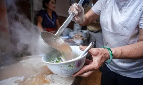 Phở Tư Lùn Ấu Triệu bị xử phạt