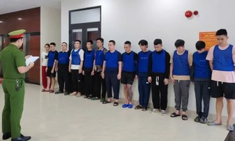 Triệt phá đường dây lừa đảo xuyên quốc gia, bắt 13 người từ Campuchia