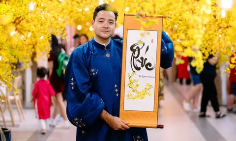 Tết Việt đầu tiên 'chạm' vào cảm xúc của Tổng lãnh sự Pháp tại TP.HCM