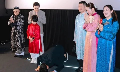 Nhìn từ việc CEO người Hàn Quốc quỳ lạy khán giả Việt Nam