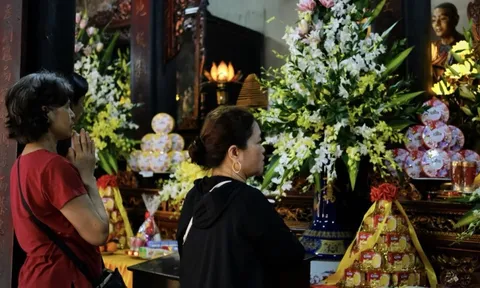 Những ngôi chùa hot nhất dịp rằm tháng Giêng ở Hà Nội