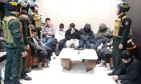 Người trẻ có học vấn cao cũng 'sa chân' vào hệ thống Xôi Lạc TV