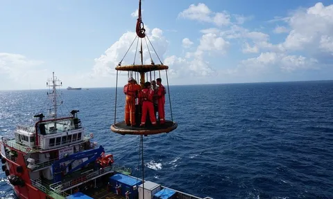 Chính phủ: Yêu cầu ưu tiên bán dầu thô cho nội địa, giá xăng dầu tăng 7% là xem xét điều chỉnh