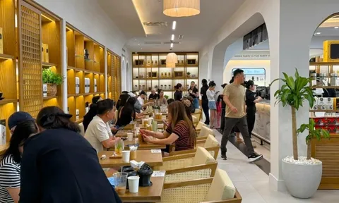 Cửa hàng cà phê mới của ông Đặng Lê Nguyên Vũ tại Mỹ