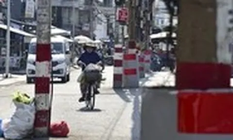 Đường Chu Văn An đã rộng rãi, các trụ điện khi nào sẽ di dời?