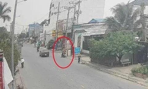 Đôi nam nữ dàn cảnh mua vé số, “ẵm” 2 xấp rồi bỏ chạy