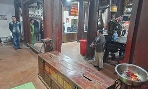 Móc túi khách hành hương tại chùa Hương, người đàn ông 72 tuổi bị khởi tố