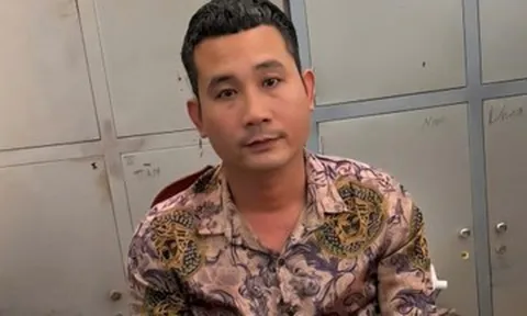 Tranh chấp chỗ đậu xe, tài xế đâm chết người tại trạm dừng chân