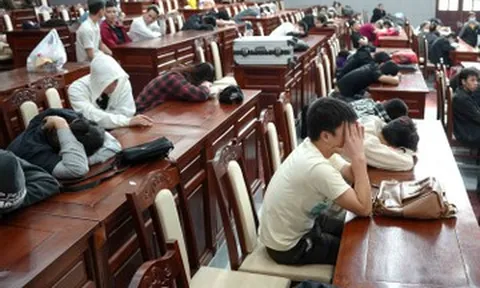 Hàng trăm người sập bẫy 'việc nhẹ lương cao' ở Campuchia được trả về nước