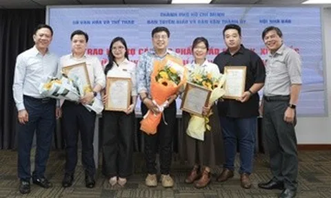 Khen thưởng 70 tác phẩm báo chí xuất sắc viết về TPHCM