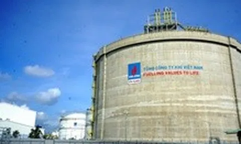 Hai ‘ông lớn’ dầu khí cài số lùi lợi nhuận năm 2026, vì sao không gây bất ngờ?