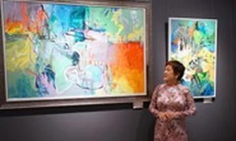 Dấu ấn trừu tượng của nữ họa sĩ Đoàn Mai Thủy