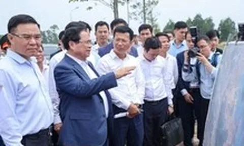 Thủ tướng làm việc tại Lọc hóa dầu Nghi Sơn, khảo sát địa điểm xây dựng kho dự trữ chiến lược