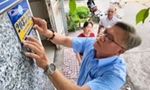 Xã Bình Chánh trao biển số nhà mới cho gần 18.000 hộ: Shipper dễ tìm, giao dịch thuận lợi hơn