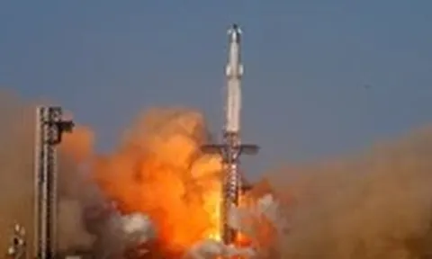 SpaceX bí mật nộp đơn IPO, hứa hẹn thương vụ lên sàn lớn nhất lịch sử