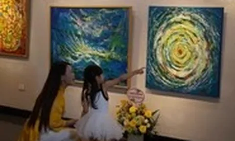 Những bức tranh ‘nhảy múa’ của Quế Chi