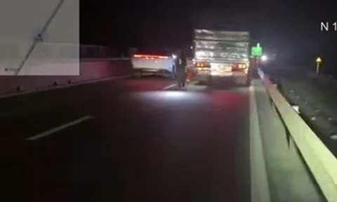 Đỗ xe trên đường cao tốc không đặt cảnh báo, tài xế bị phạt 13 triệu đồng