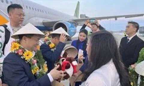 Du khách Trung Quốc sang Việt Nam quét QR Alipay, thanh toán ‘như ở nhà’