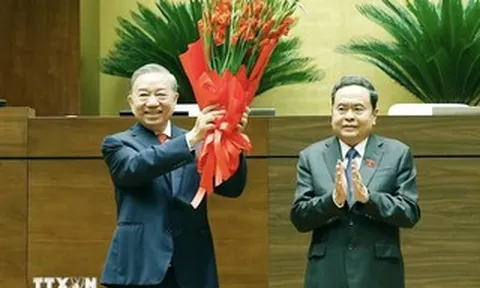 Tổng Bí thư, Chủ tịch nước Lào chúc mừng Tổng Bí thư, Chủ tịch nước Tô Lâm