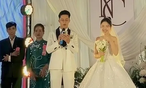 Chú rể Trung Quốc nói nhầm một câu khiến cả đám cưới cười nghiêng ngả