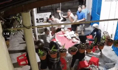 Nhóm thanh niên nghi dùng vật giống súng, dao tấn công người ở Đồng Tháp