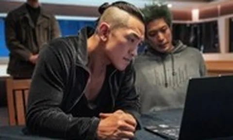 Series Bloodhounds mùa 2 của Bi Rain gây sốt toàn cầu trên Netflix