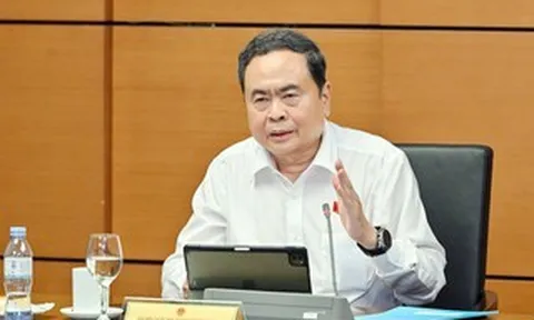 Chủ tịch Quốc hội: Sửa Luật Thủ đô cũng là tiền đề 
để TPHCM xây dựng Luật Đô thị đặc biệt