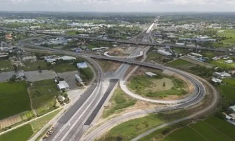Đường Vành đai 3 TPHCM đoạn qua Tây Ninh tăng tốc về đích
