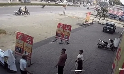 Xác minh clip tài xế taxi dùng gạch tấn công hành khách