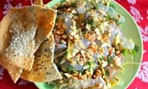 Sứa về chợ quê, gọi hè bằng vị mát lành